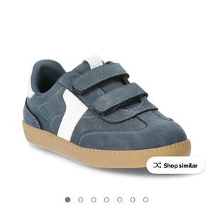 Set of 2 -Wonder Nation toddler  Navy Blue Velcro Sneakers size 7 and 8